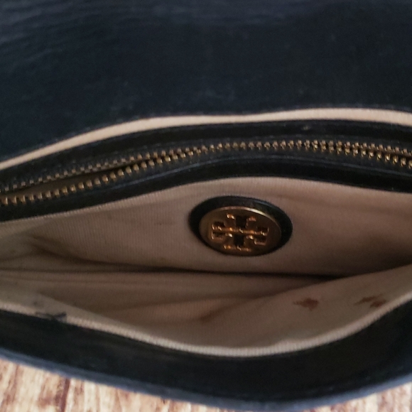 Tory Burch Clutch black small bag wit logo gold Chain strap & dust bag - Picture 7 of 15